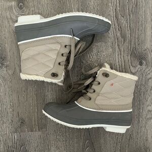 Women's Gray and Tan Winter Boots (Runs small)